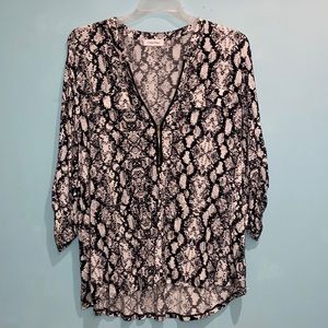 Calvin Klein Snake Print 3/4 sleeve shirt with zipper